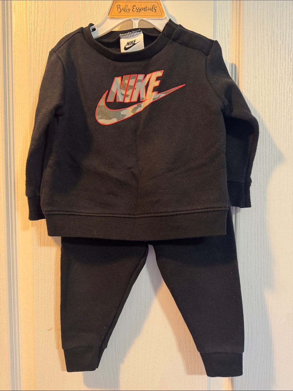 Nike Baby Boys 12M Black Camo Logo Sweatshirt Jogger 2 Piece Set